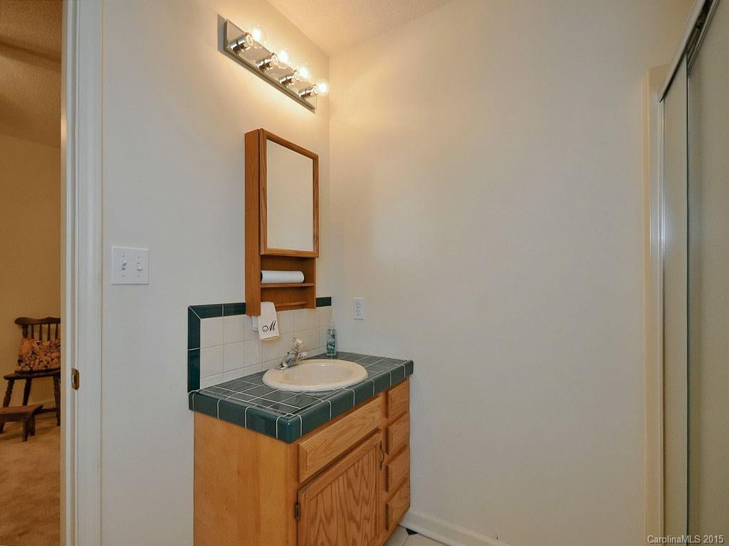 10 Harrisland Drive - Photo 7