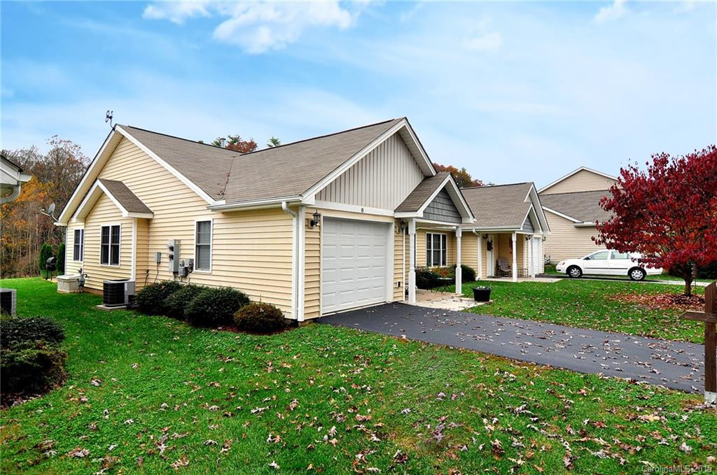8 Locole Drive - Photo 2