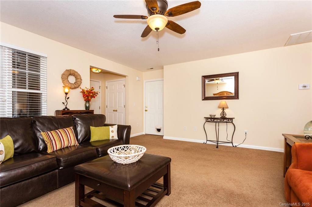 8 Locole Drive - Photo 3