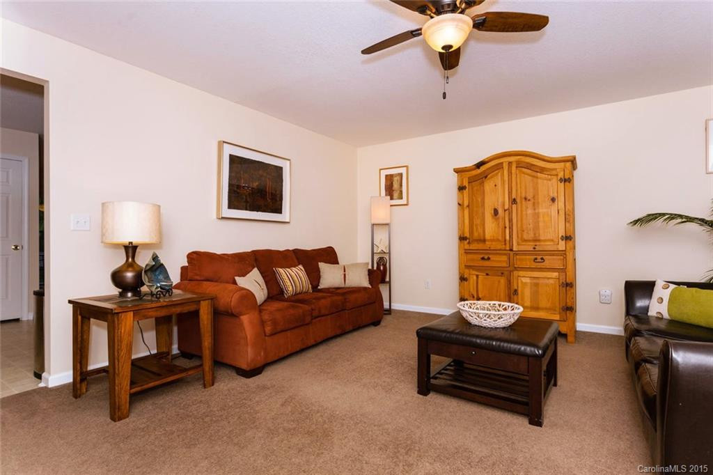 8 Locole Drive - Photo 6