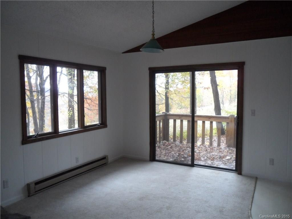 361 Hunt Estates Drive - Photo 5