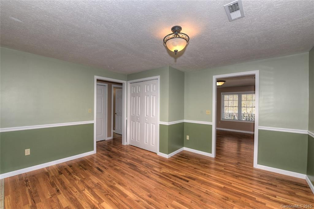 2075 Hyatt Creek Road - Photo 11