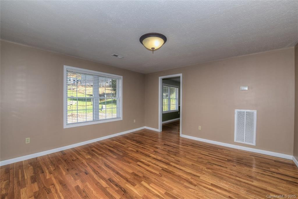 2075 Hyatt Creek Road - Photo 16