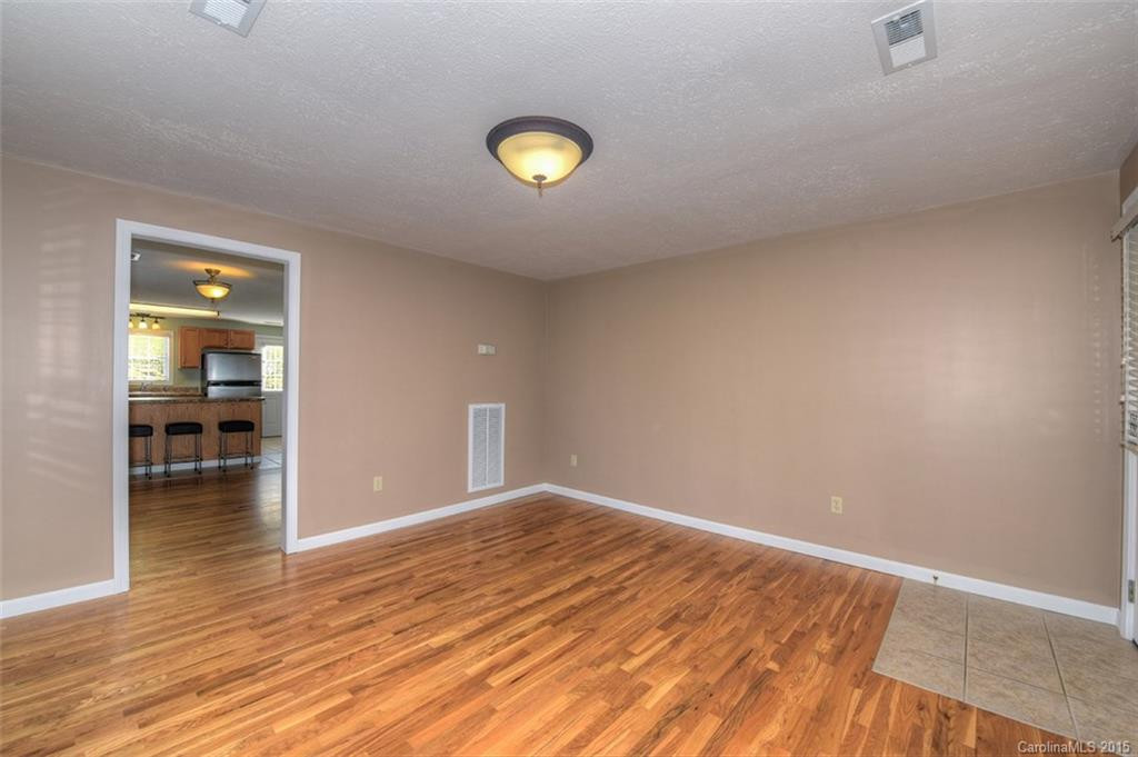 2075 Hyatt Creek Road - Photo 18