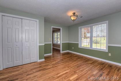 2075 Hyatt Creek Road - Photo 9