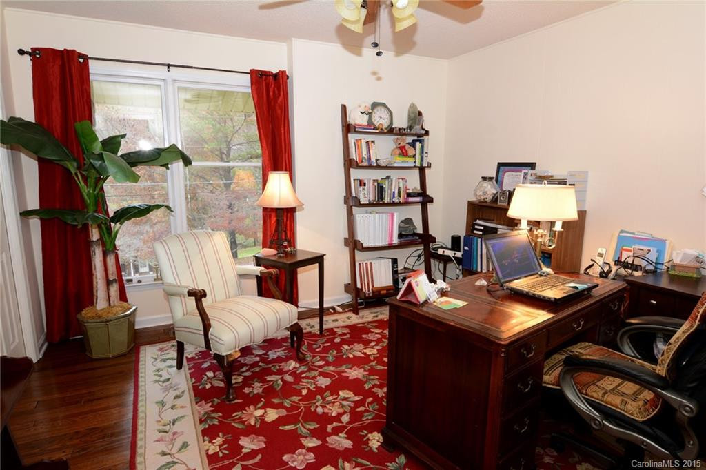 16 Wenlock Way - Photo 17