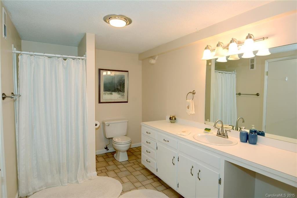 16 Wenlock Way - Photo 22