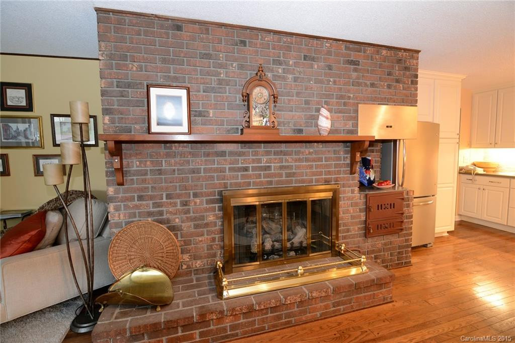 16 Wenlock Way - Photo 10