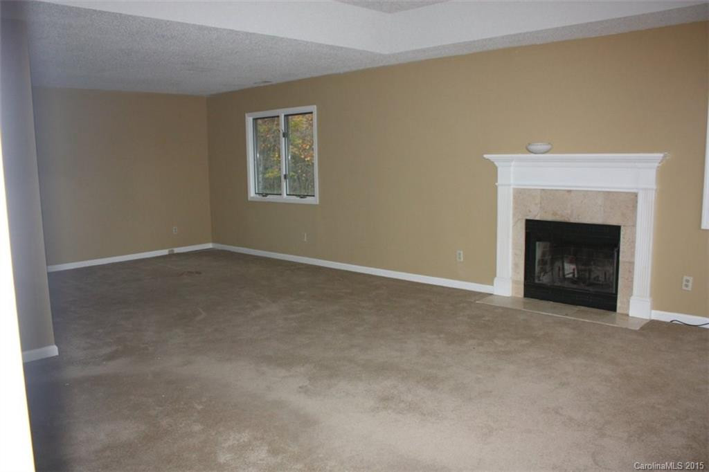 38 Foxridge Drive #31 - Photo 12