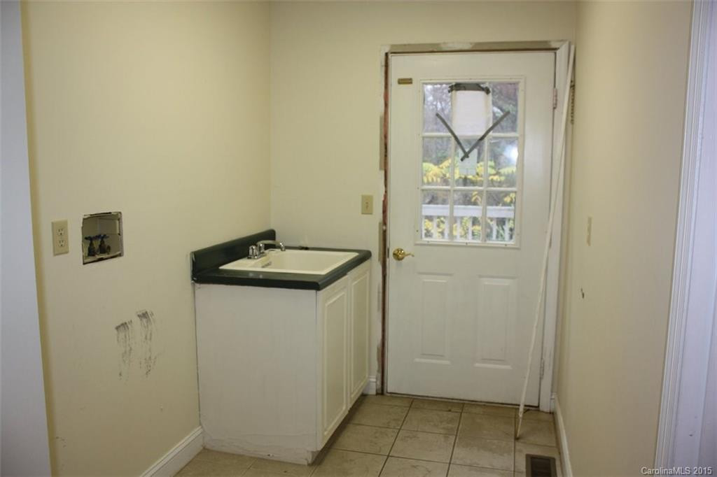 38 Foxridge Drive #31 - Photo 10