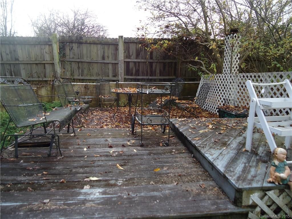 949 Calvert Road - Photo 7