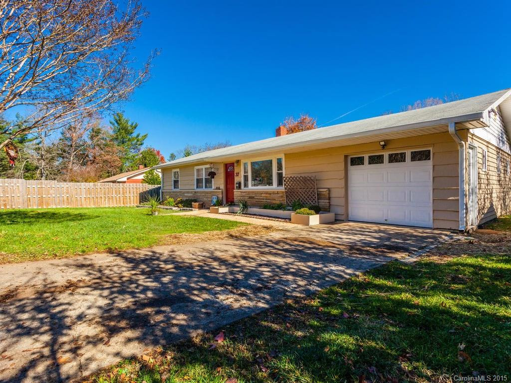 37 Donna Drive - Photo 2