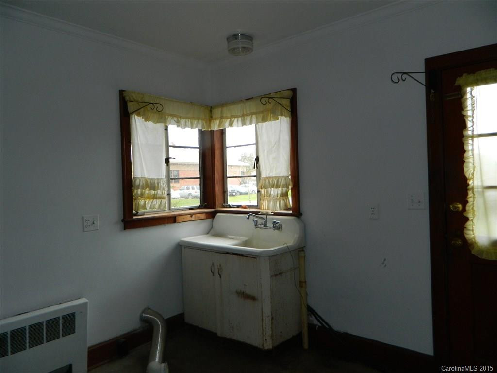 687 Ridge Road - Photo 12