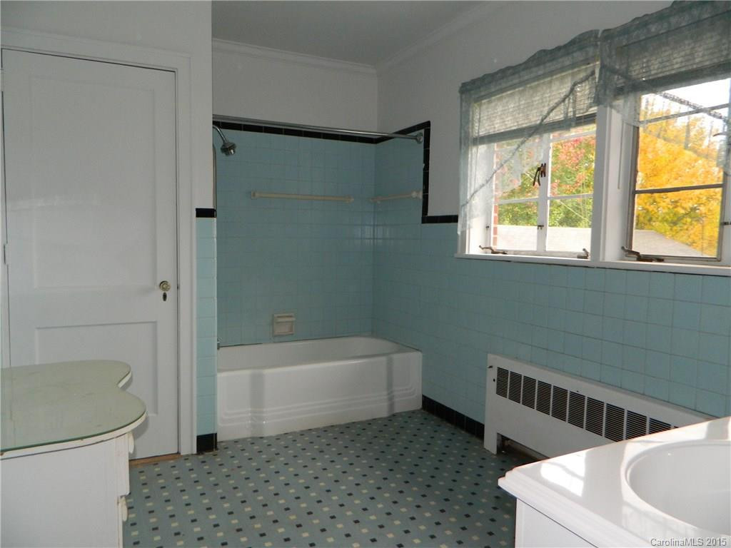687 Ridge Road - Photo 13