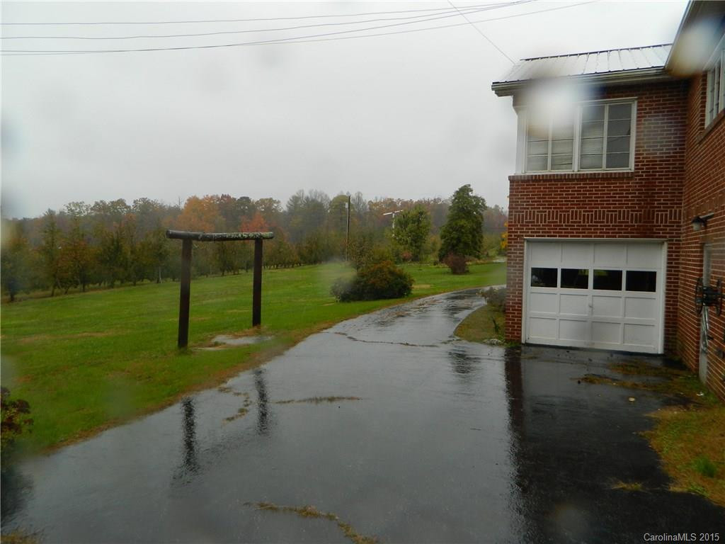 687 Ridge Road - Photo 4