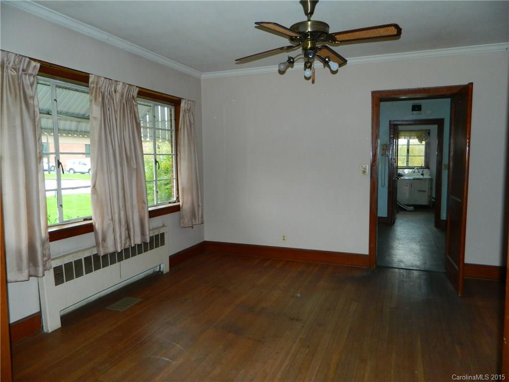 687 Ridge Road - Photo 9
