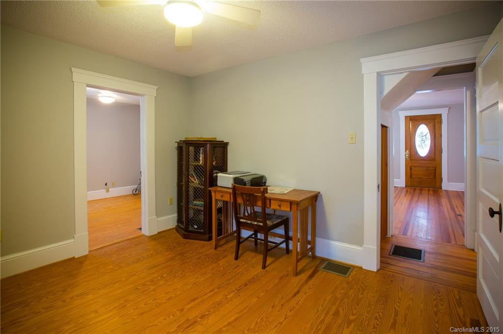 340 Maple Street - Photo 8