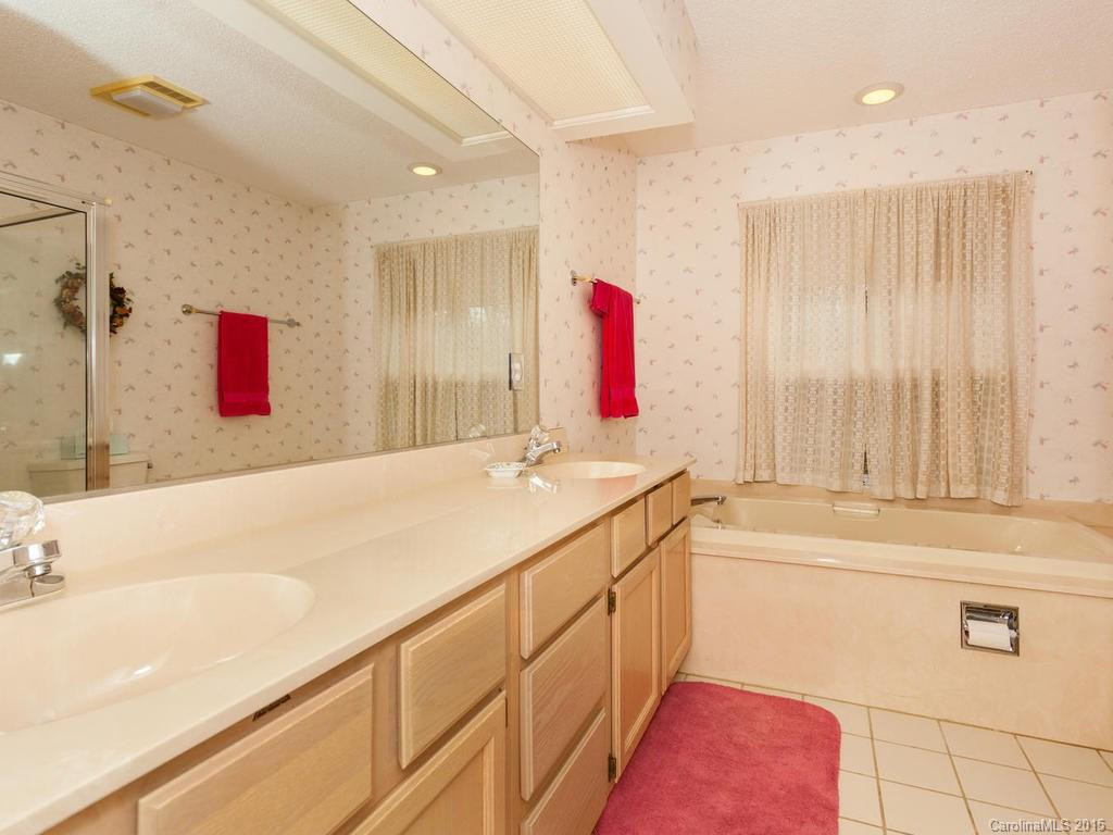 102 Carriage Walk Lane #A-1 - Photo 17