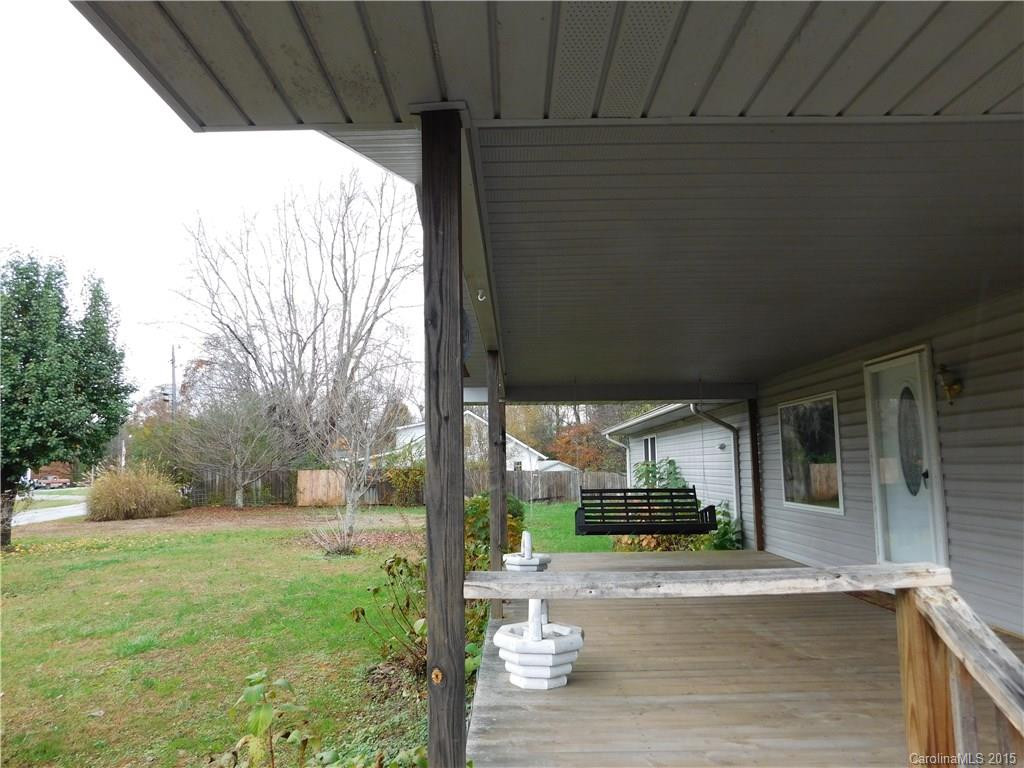 975 Calvert Road - Photo 4