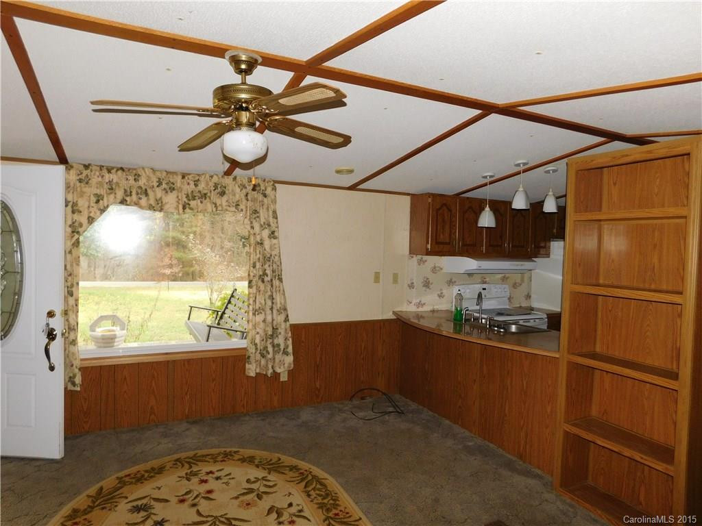 975 Calvert Road - Photo 7