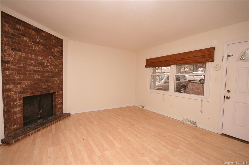 26 Compton Drive - Photo 3