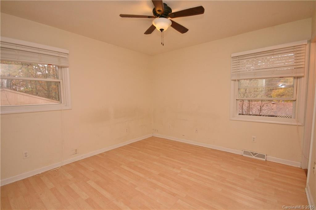 26 Compton Drive - Photo 4