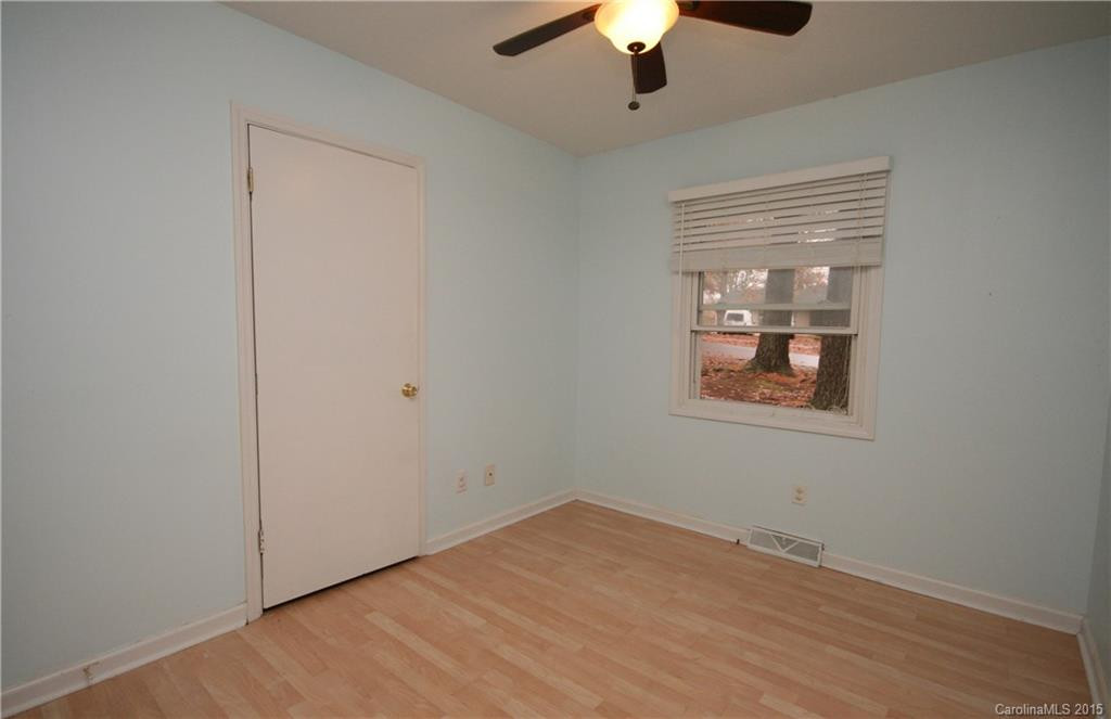 26 Compton Drive - Photo 5