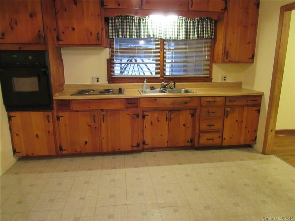 212 Vance Avenue - Photo 5