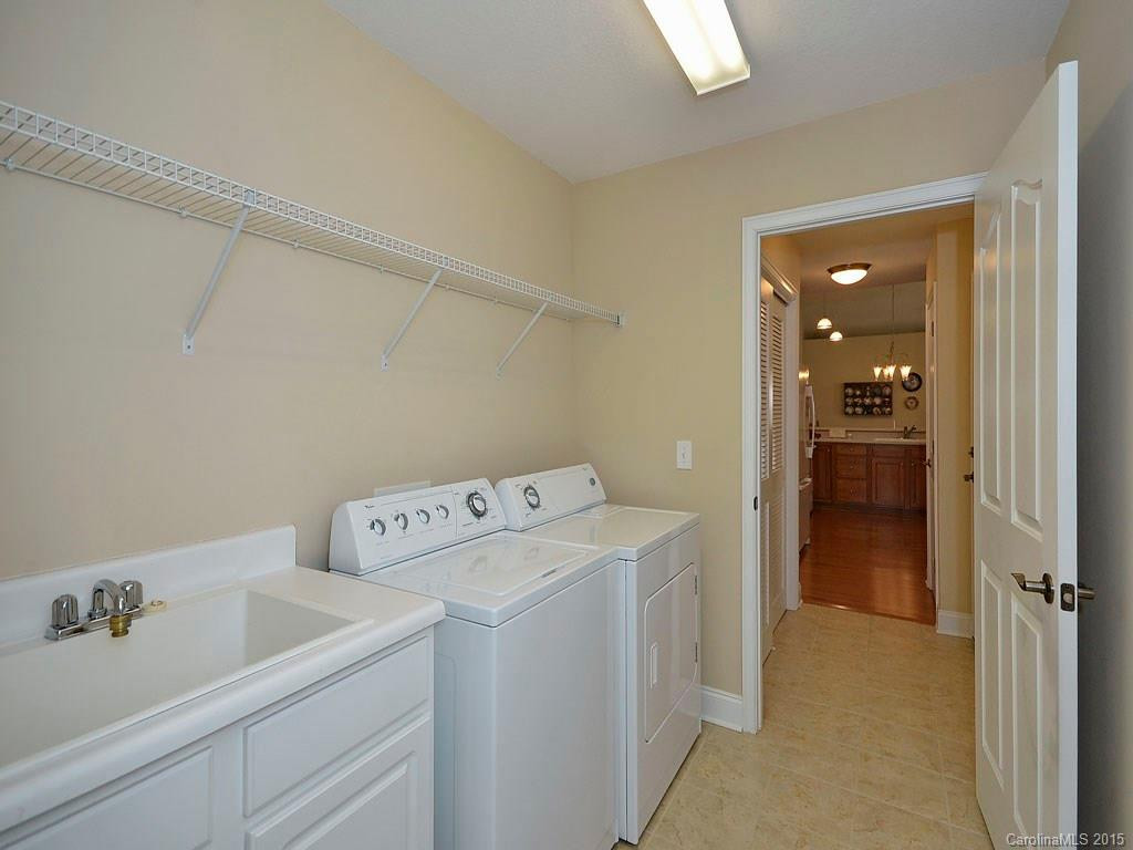 18 Mountain Meadow Circle #- - Photo 11