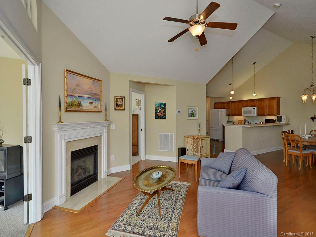 18 Mountain Meadow Circle #- - Photo 4