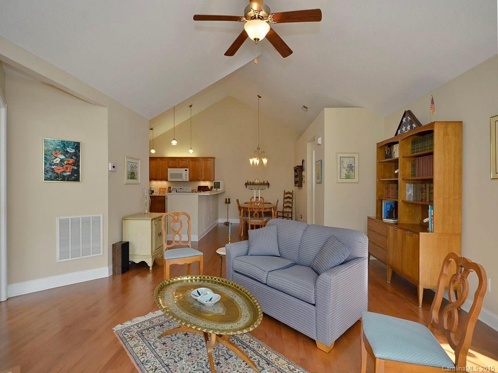 18 Mountain Meadow Circle #- - Photo 5