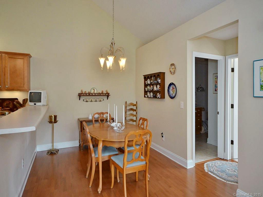 18 Mountain Meadow Circle #- - Photo 10
