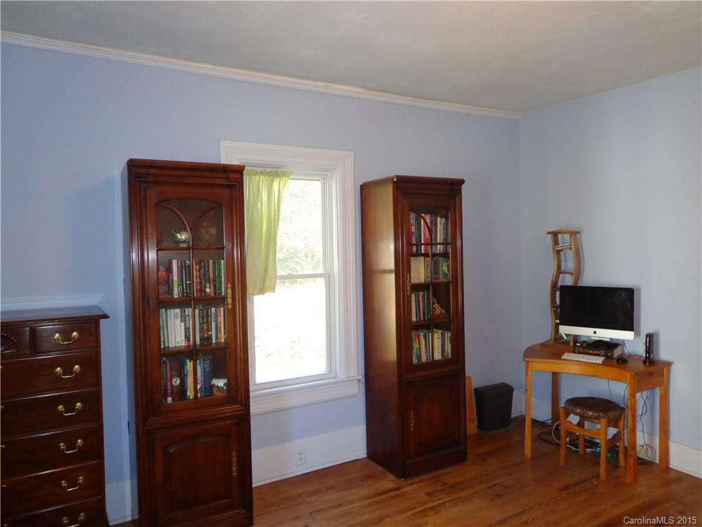 176 Grove Street - Photo 15