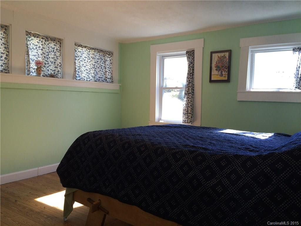 176 Grove Street - Photo 17