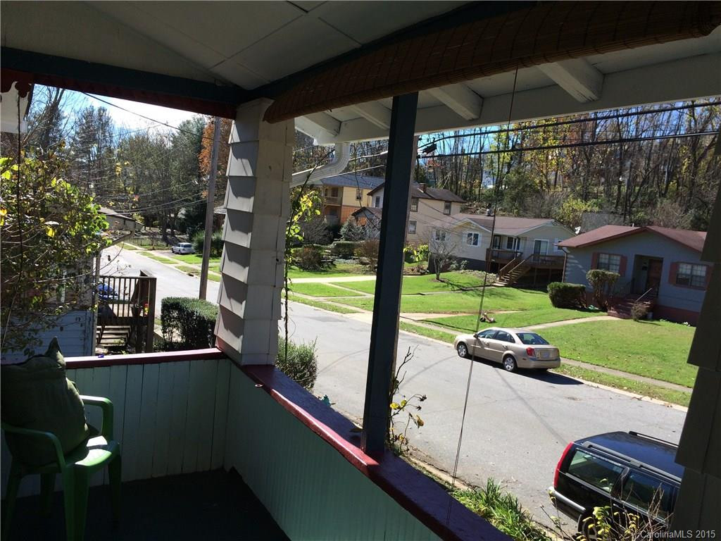 176 Grove Street - Photo 23