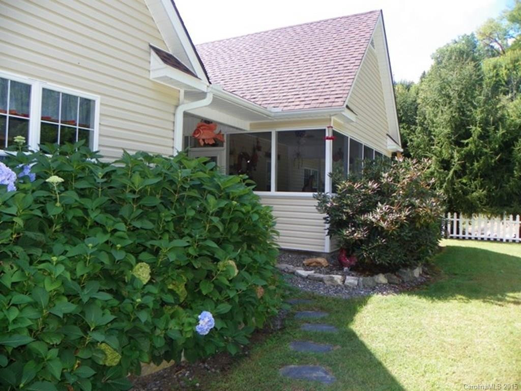 425 Meadow Creek Drive - Photo 15