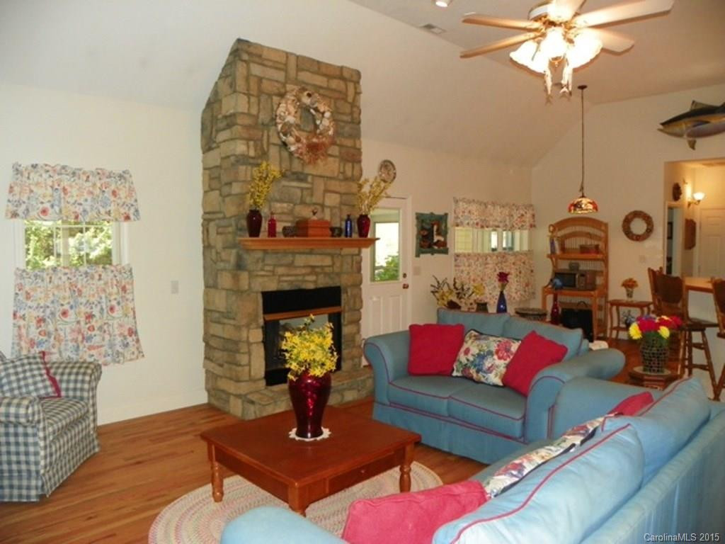 425 Meadow Creek Drive - Photo 3