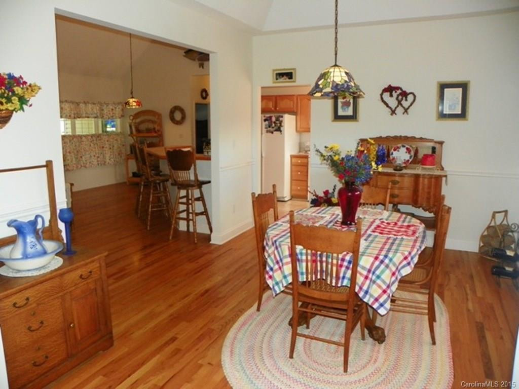 425 Meadow Creek Drive - Photo 4