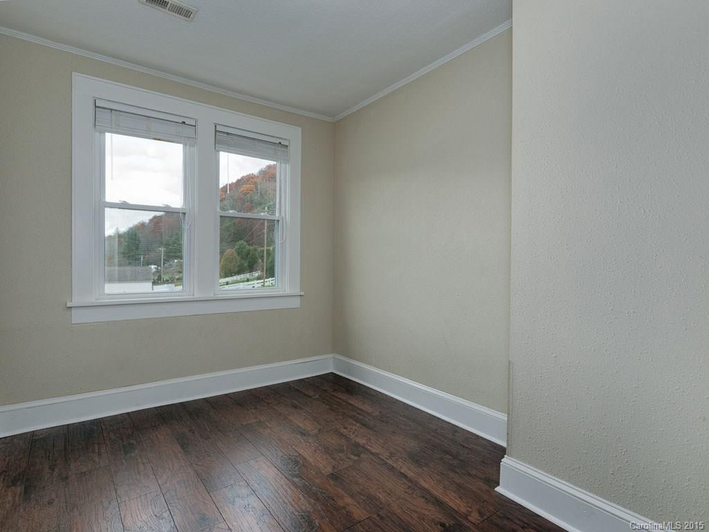 96 Curtis Creek Road - Photo 11