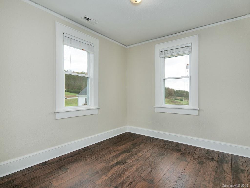 96 Curtis Creek Road - Photo 10