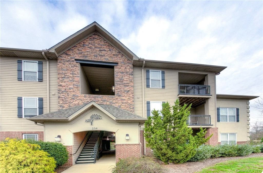 234 Brickton Village Circle #107
