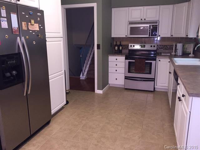239 Forest Hills Circle - Photo 4