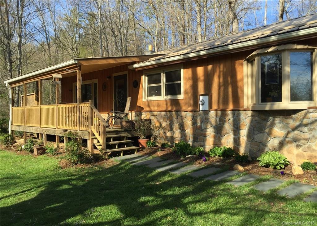 224 Valley Street - Photo 2