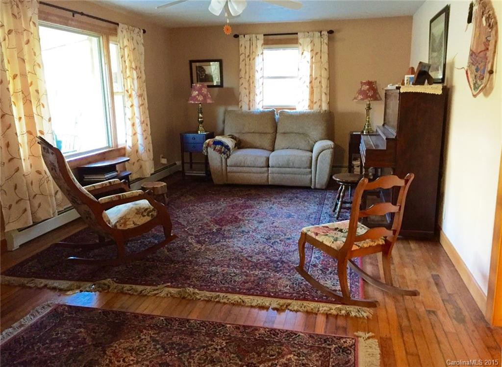 224 Valley Street - Photo 11