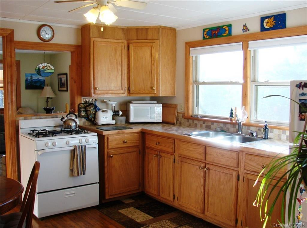 224 Valley Street - Photo 9