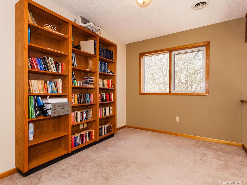 2 Pheasant Drive - Photo 17