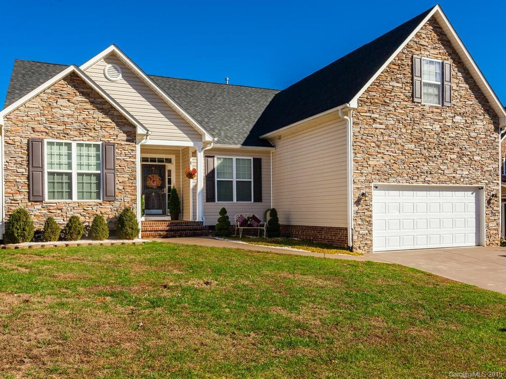 8 Stonebury Drive