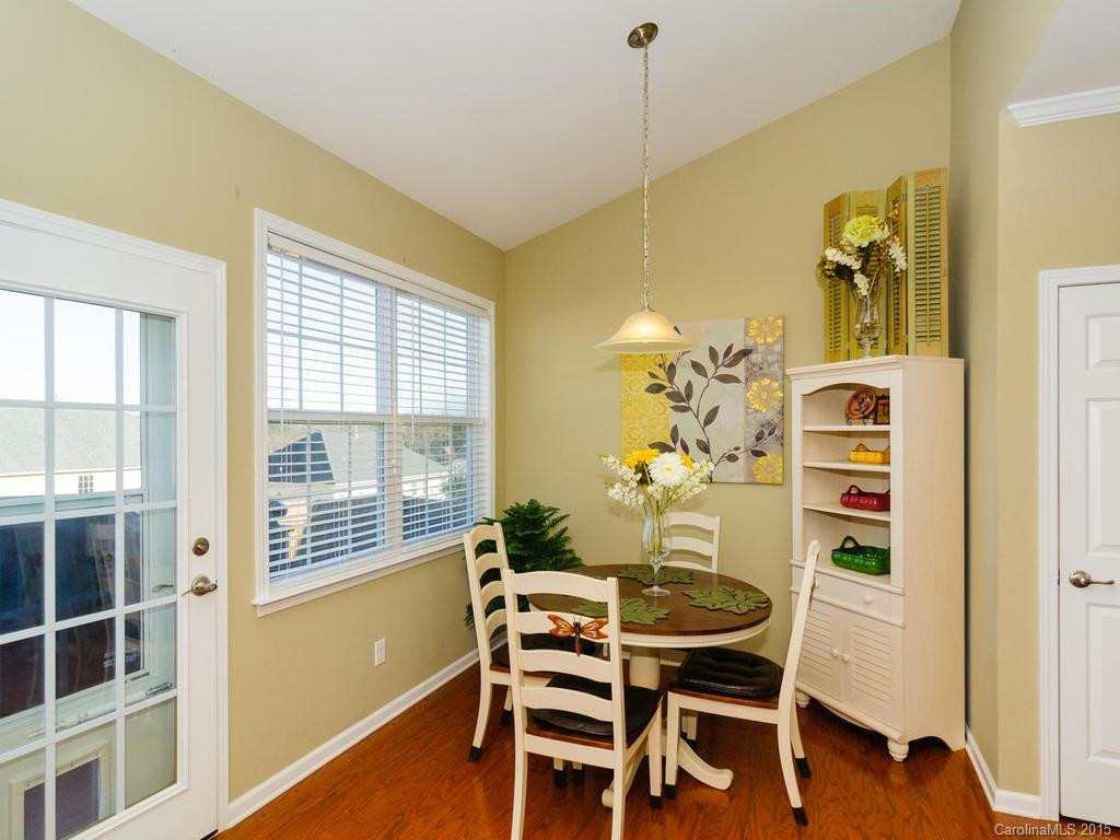 8 Stonebury Drive - Photo 11