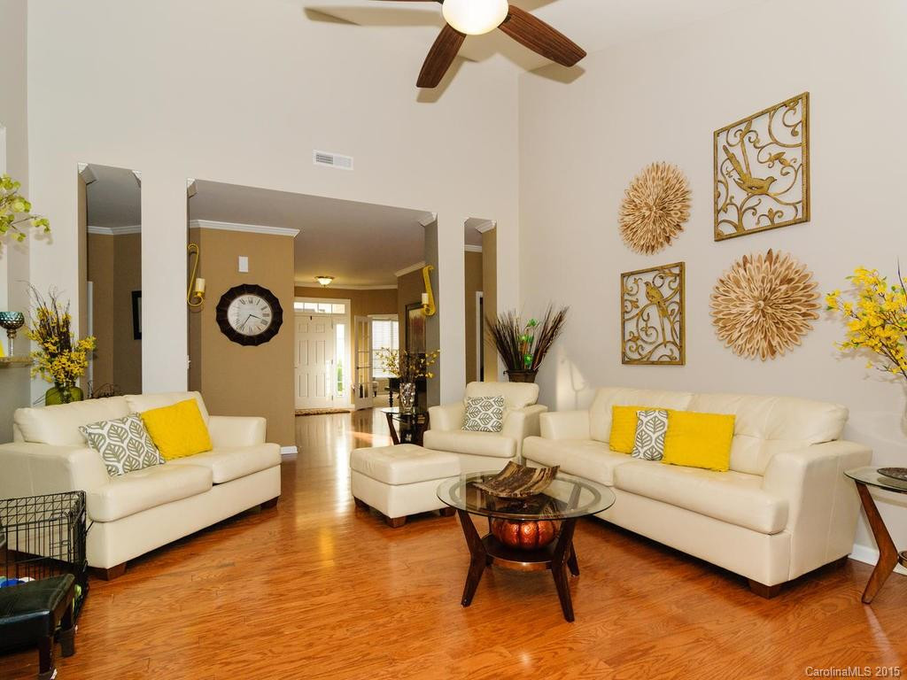 8 Stonebury Drive - Photo 5