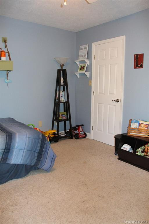 111 Forest Avenue - Photo 18